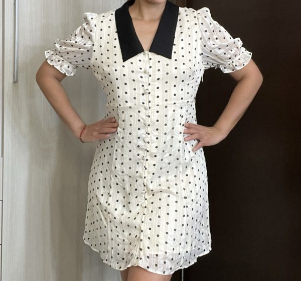 Vestido de lunares talla médium Precio $10.00 - Imagen 3