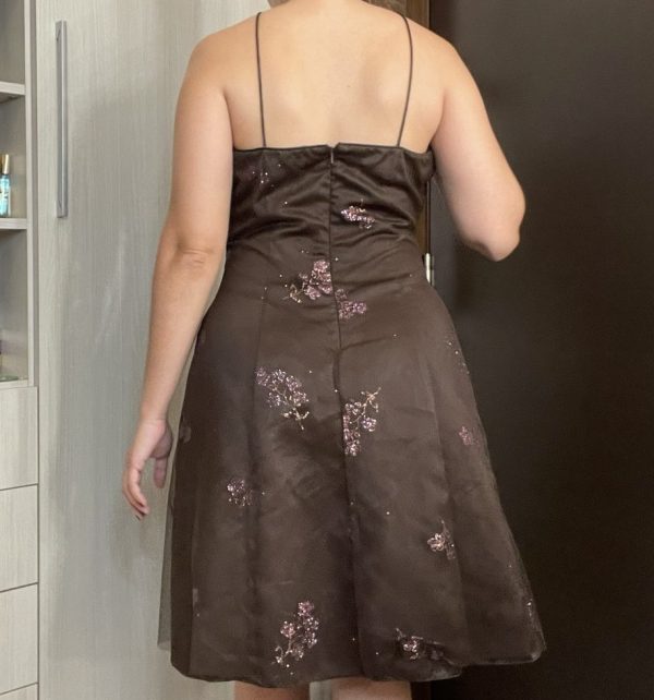 Vestido estilo cóctel talla médium Precio $10.00 - Imagen 2