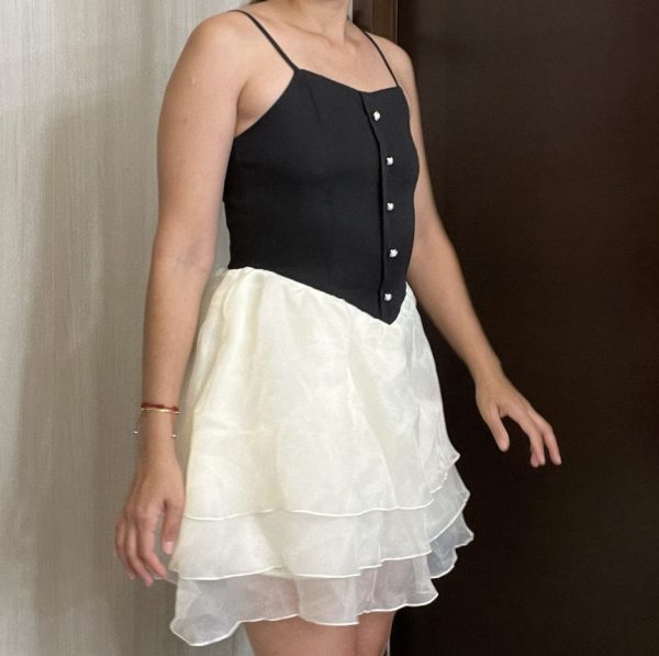 Vestido blanco y negro talla small Precio $10.00 - Imagen 2