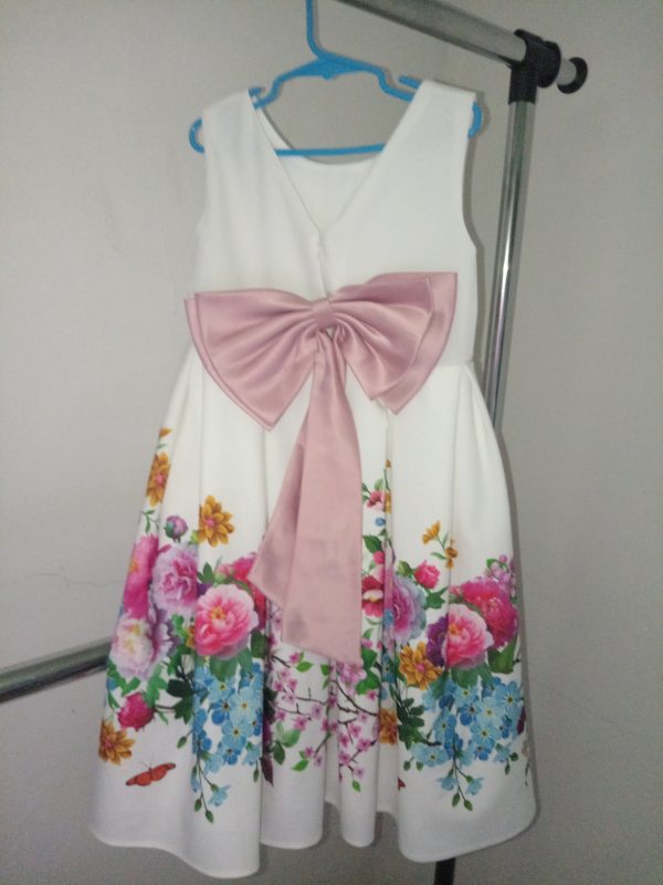 Vestido de niña talla 6. - Imagen 3