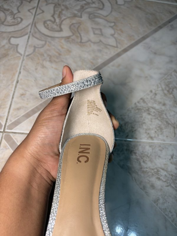 Tacones plateados - Imagen 3