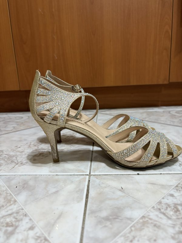 Tacones plateados - Imagen 2