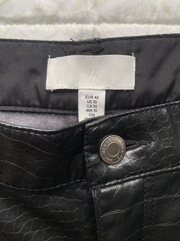 Pantalón de Cuero H&M - Imagen 2