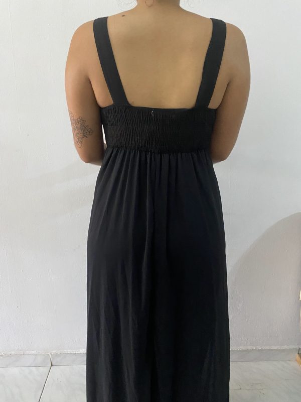 Vestido negro con piedritas - Imagen 4