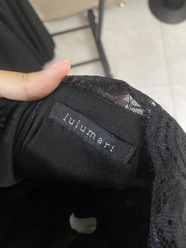 Jumpsuit negro con encaje - Imagen 9