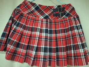 Falda roja cuadriculada mini