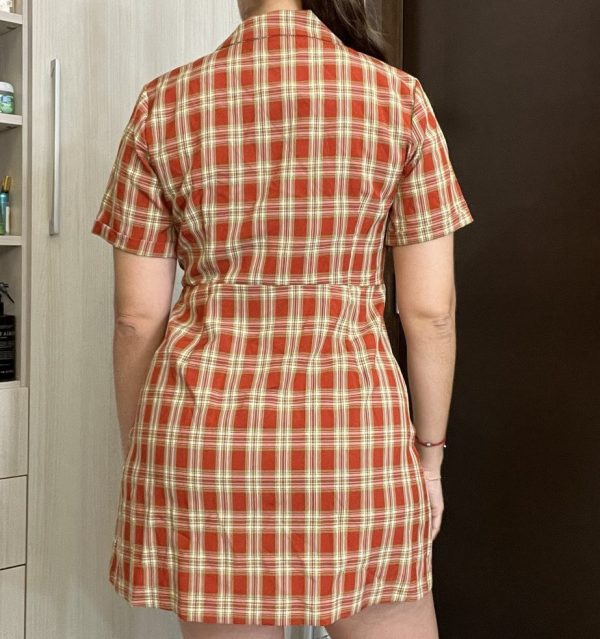 Vestido de cuadros talla médium Precio $10.00 - Imagen 3