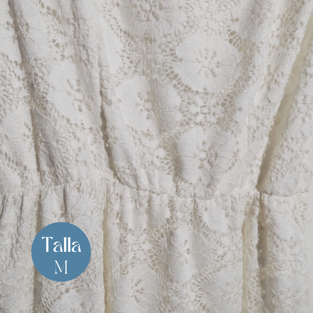 Vestido blanco delicado - Imagen 4