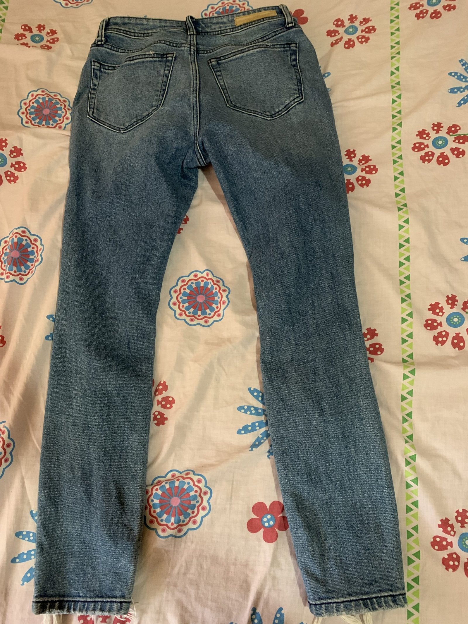 Jean marca Cello nuevo - Imagen 2