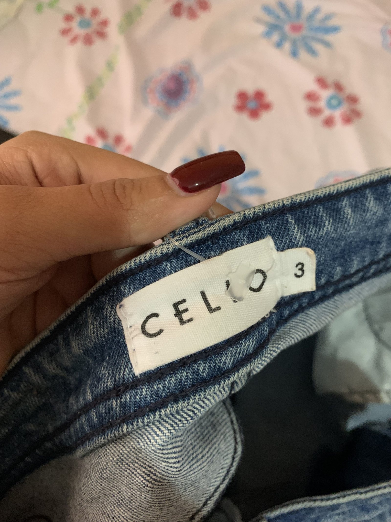 Jean marca Cello nuevo - Imagen 3
