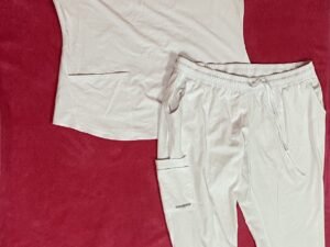 SCRUB médico SKETCHERS