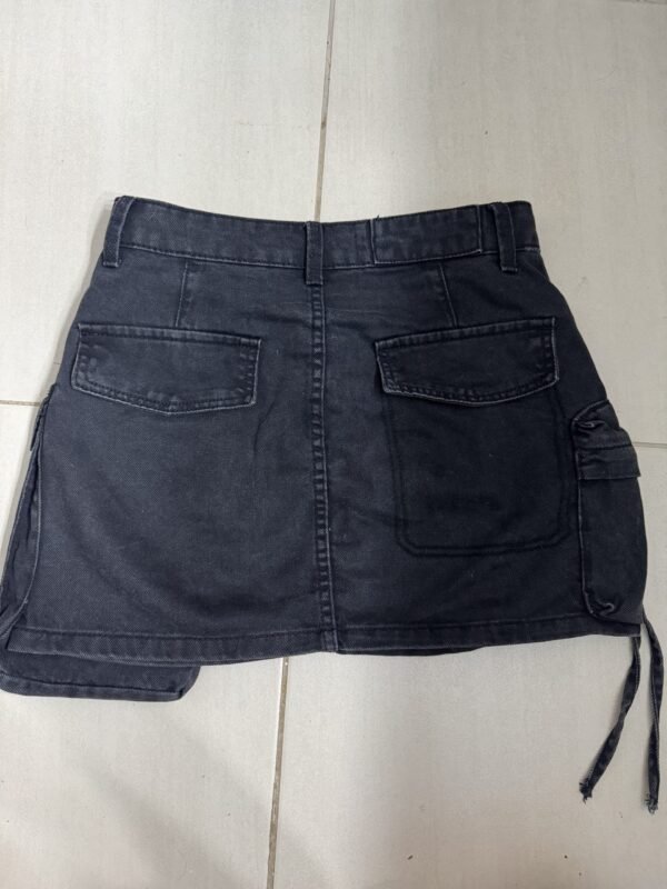 Falda Bershka Talla 34 - Imagen 3