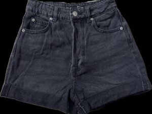 Pantalón corto Stradivarius