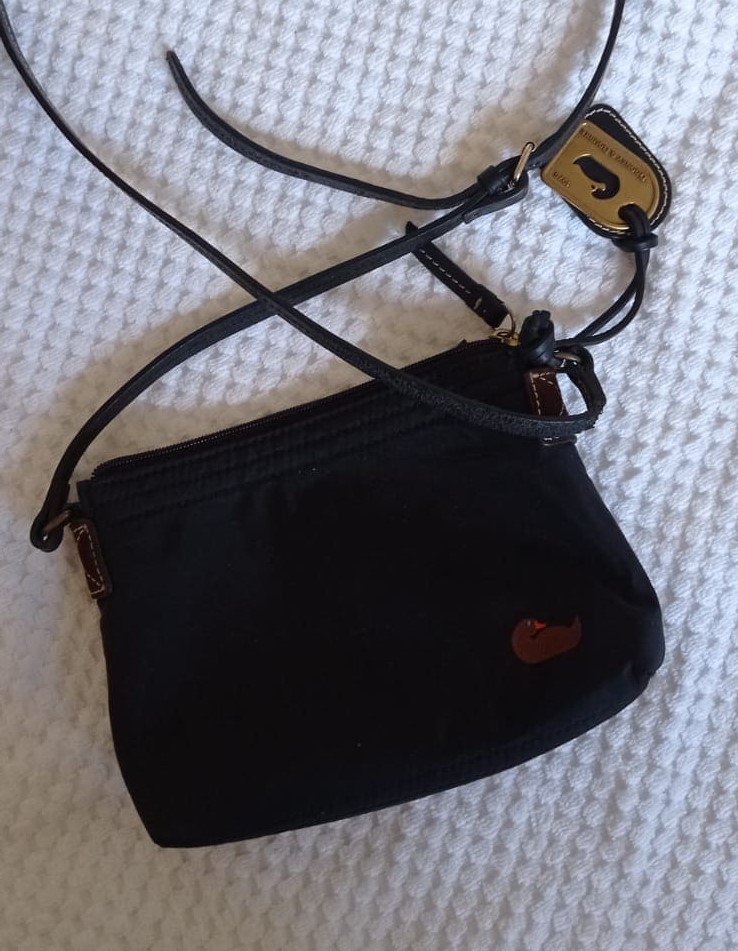 Dooney and Bourke Crossbody Purse Bag
