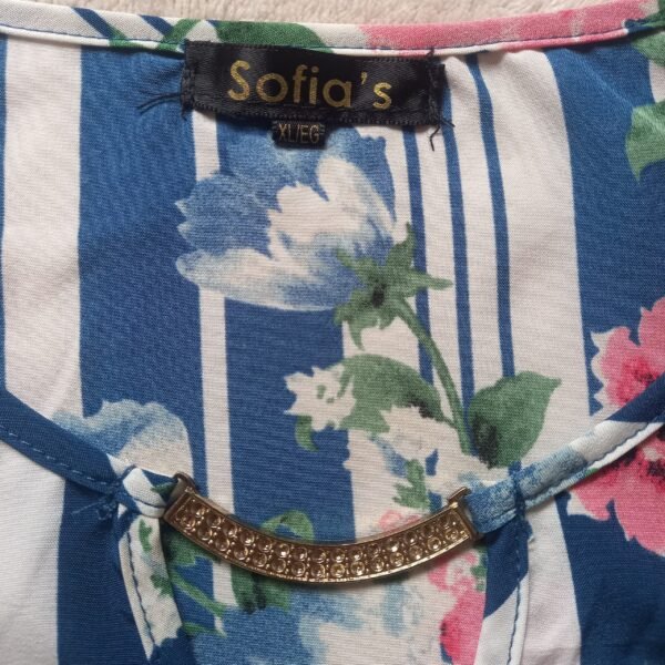 Blusa azul estampada de flores - Imagen 2