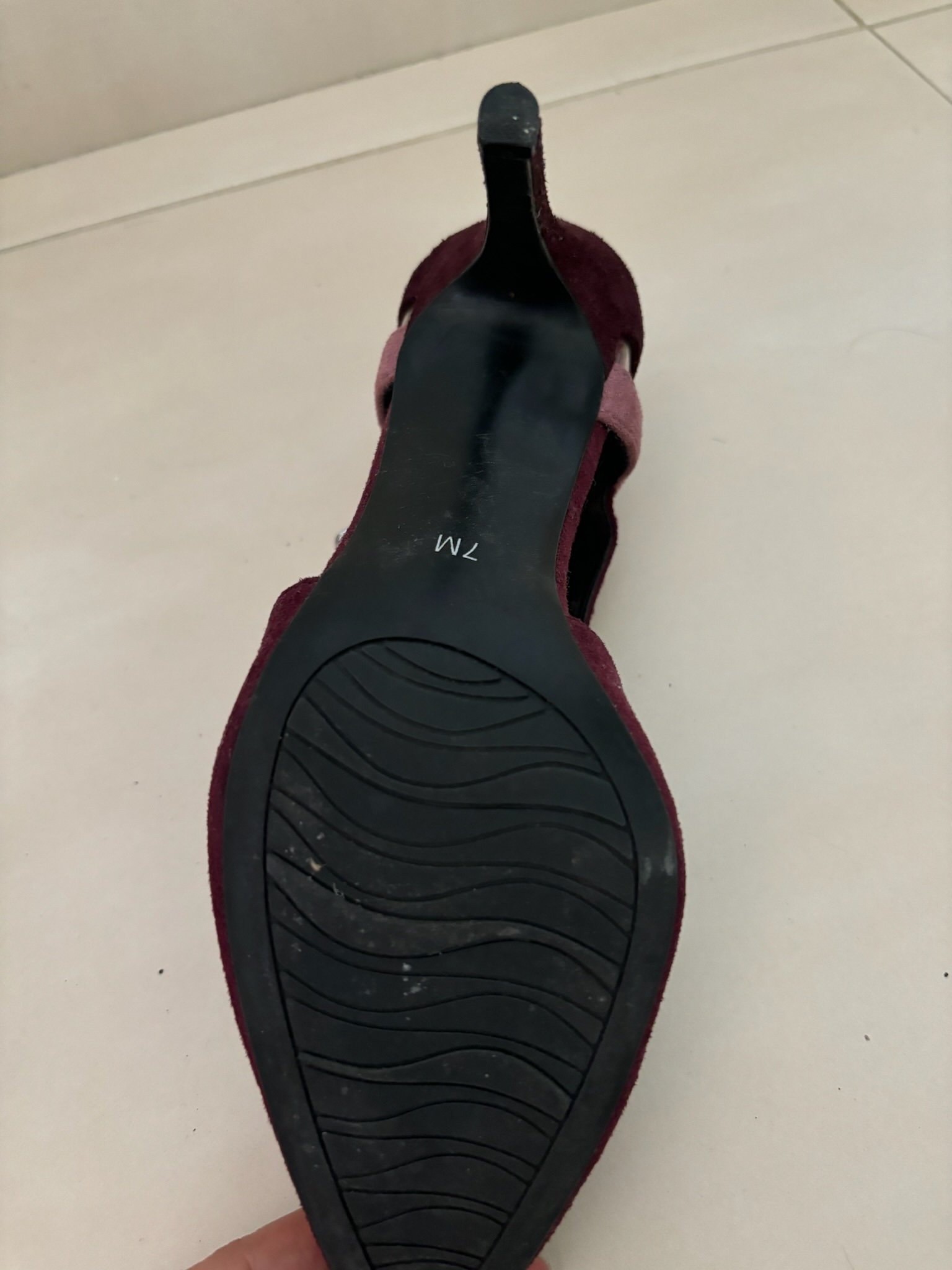 Zapatos de tacon de piel marca Impo - Imagen 3