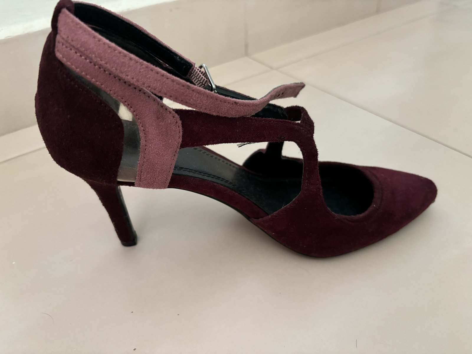 Zapatos de tacon de piel marca Impo