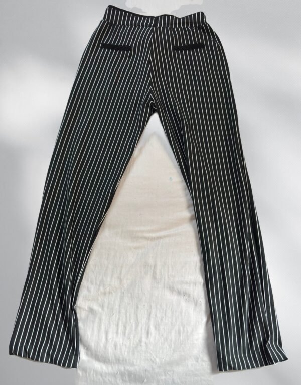 Pantalón stretch negro de rayas high waist - Imagen 3