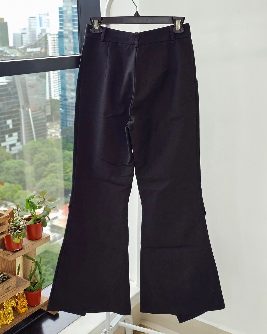 PANTALON LARGO ESTILO FLARE TELA DE VESTIR NEGRO - Imagen 2