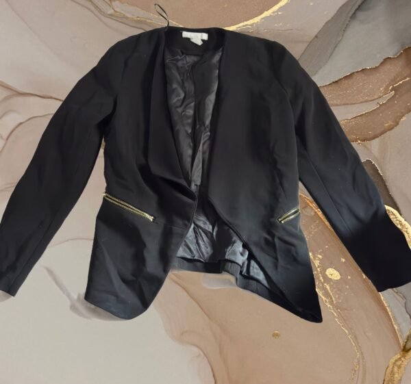 Blazer talla 6 marca HM - Imagen 2