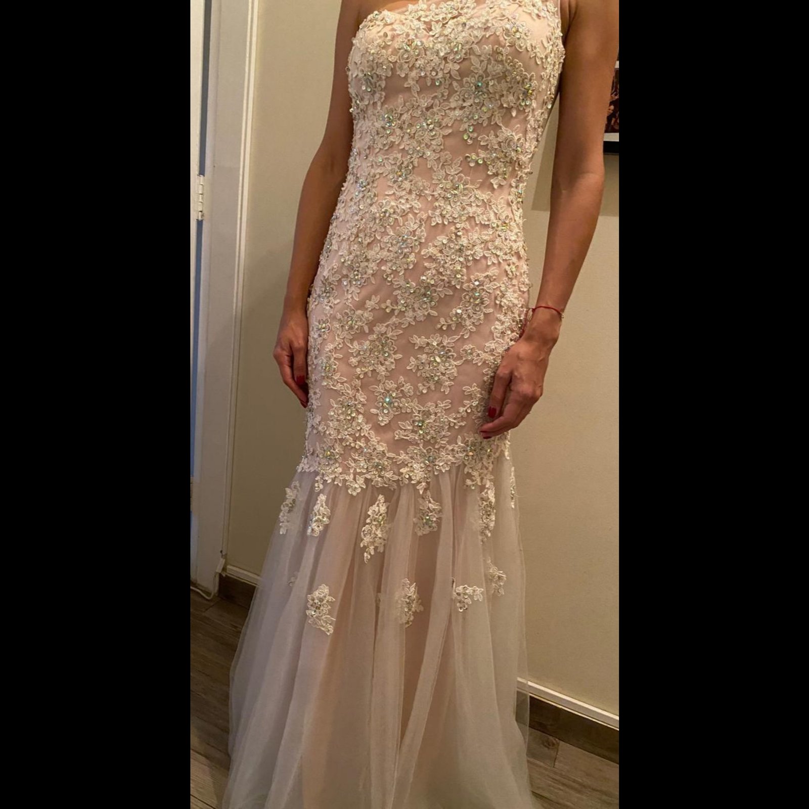 Vestido de fiesta nude