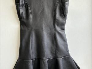 Vestido de cuero