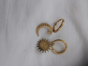 Aretes acero inoxidable dorados sol y luna