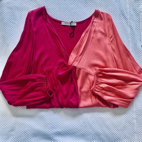 Blusa may