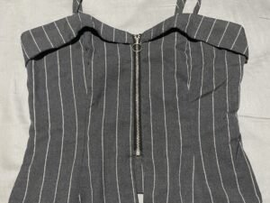 Hermoso Top Gris para salir