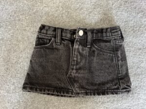 Falda Zara Negra Bebe