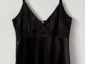 Blusa tirantes negra