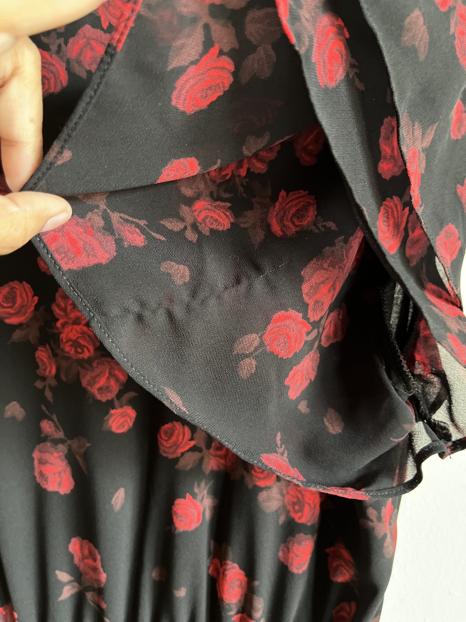 Vestido Michael Kors negro con flores negras - Imagen 4