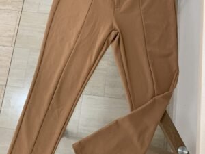 Pantalón de vestir beige nuevo