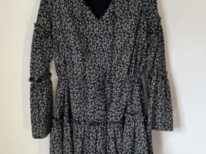Vestido negro floral