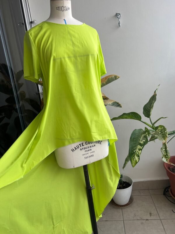Blusa con cola