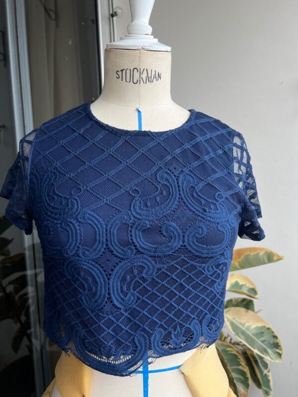 Crop top de encaje