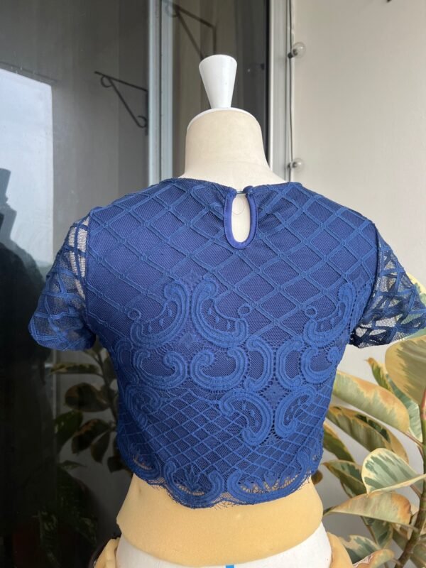 Crop top de encaje - Imagen 2