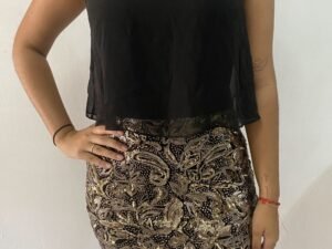 Vestido negro con dorado