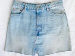 Mini falda denim de Zara