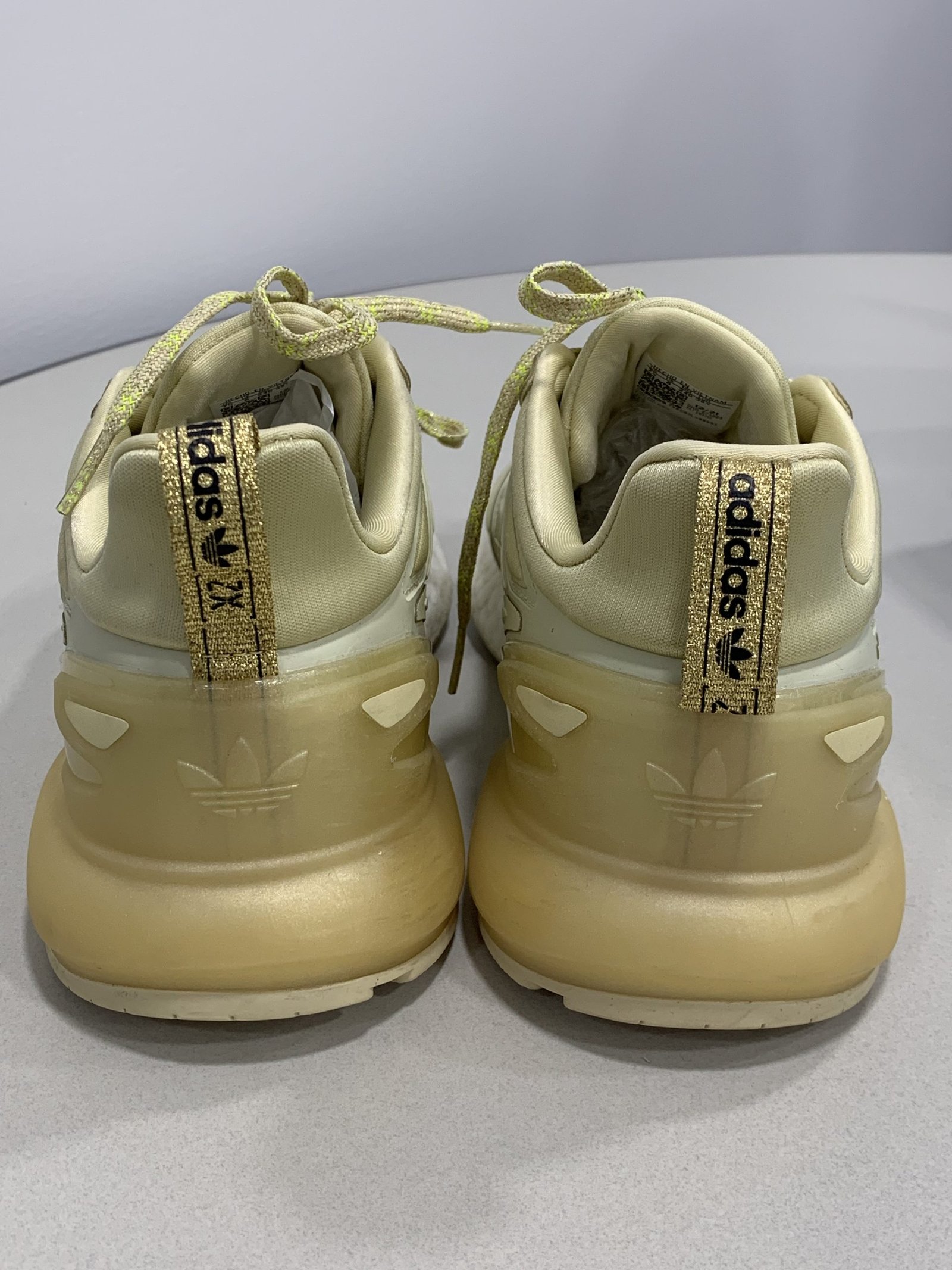 Zapatillas Adidas talla 7 - Imagen 4