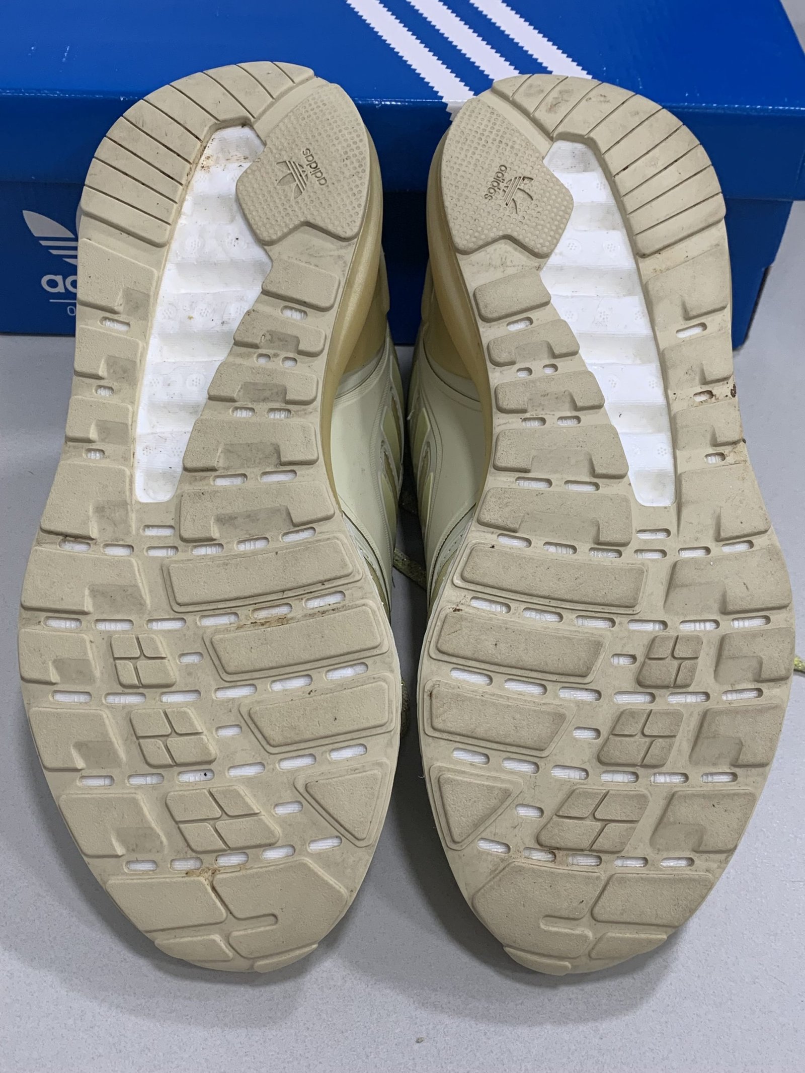 Zapatillas Adidas talla 7 - Imagen 5