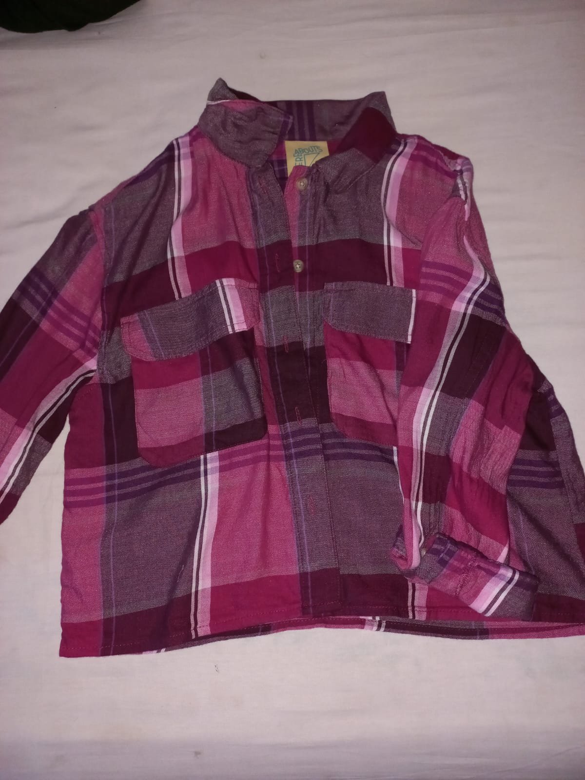 camisa estilo crop top - Imagen 3