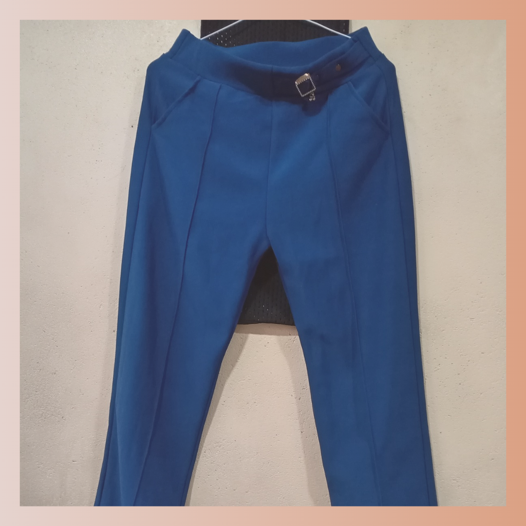 Pantalón de tela azul