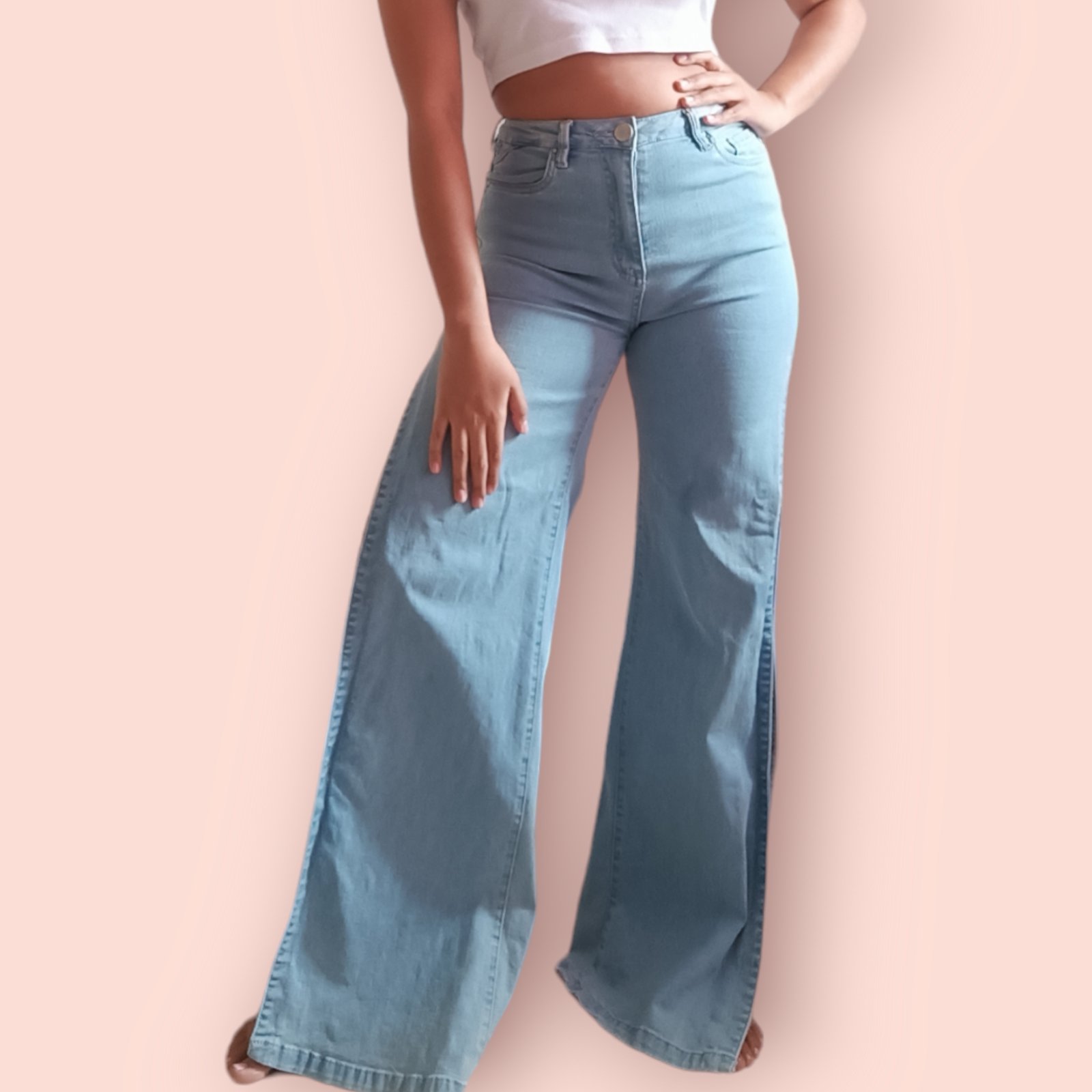 Flare jeans con abertura lateral