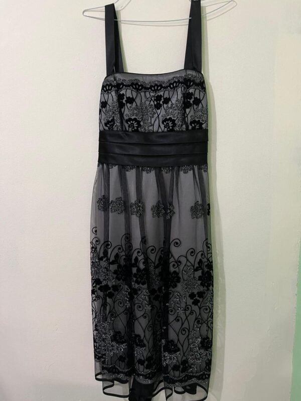 Vestido gris con brillo - Talla 6