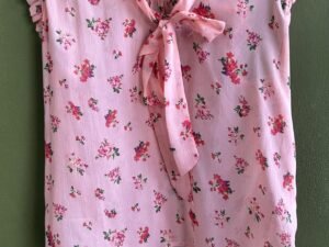 Blusa rosa con flores Forever 21
