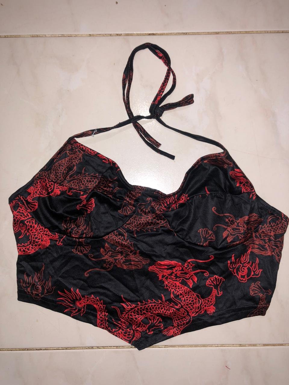 Top negro con dragones - Imagen 3