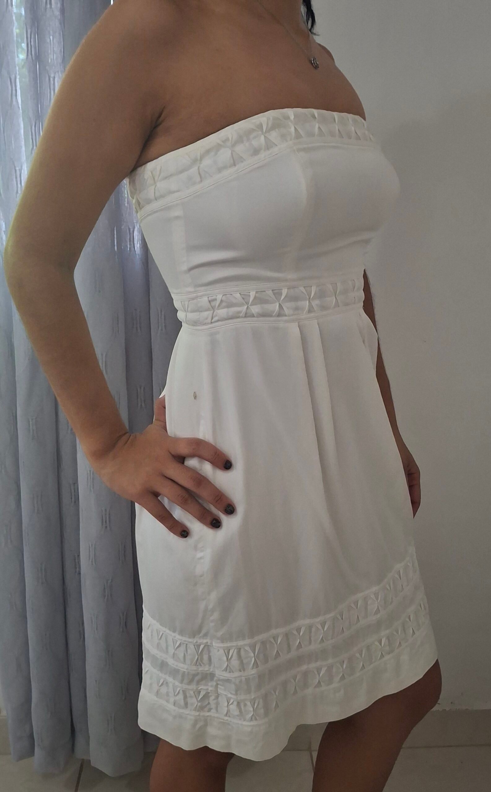 Vestido corto straple - Imagen 2