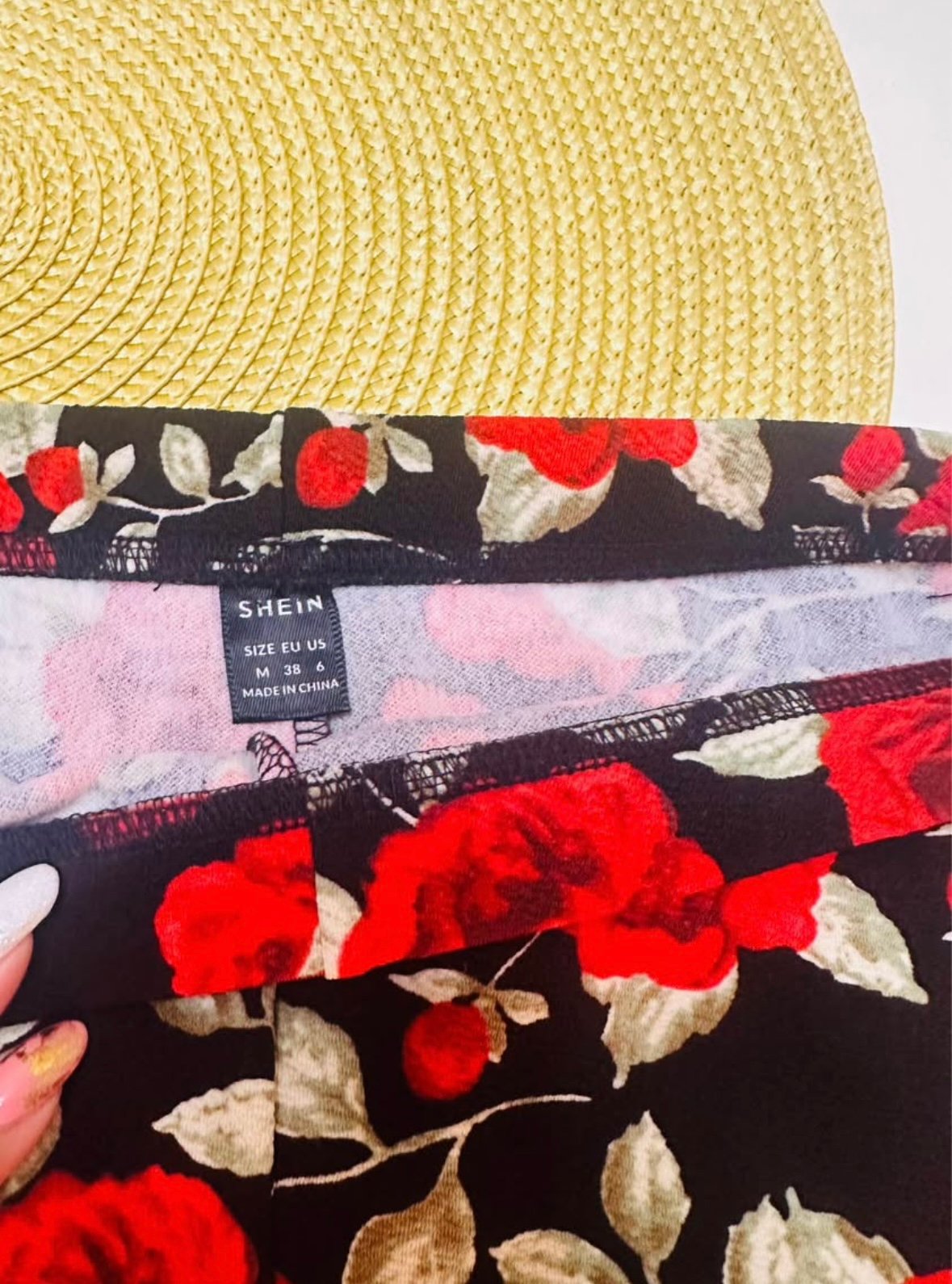 Conjunto de crop top y short stretch de Shein - Imagen 3