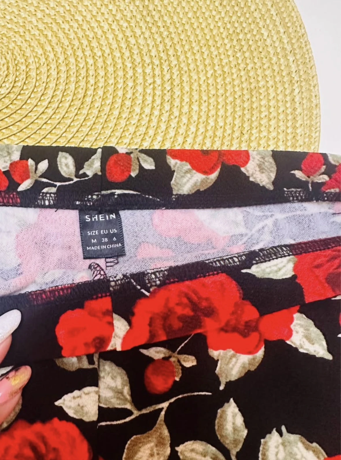 Conjunto de crop top y short stretch de Shein - Imagen 3
